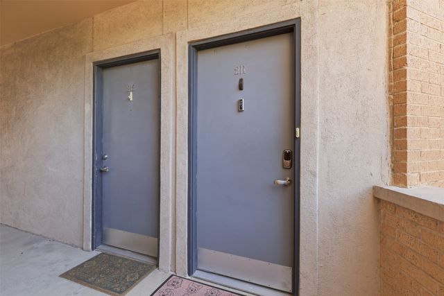 3922 Gilbert Avenue 211, Dallas, TX 75219