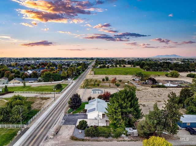 23752 Cemetery Rd, Middleton, ID 83644