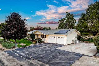 23752 Cemetery Rd, Middleton, ID 83644
