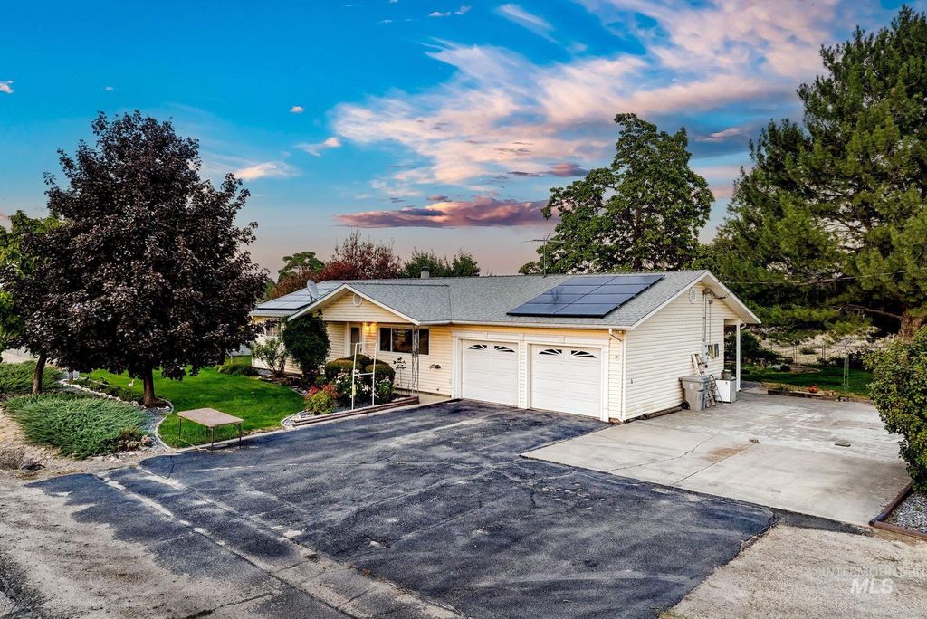 23752 Cemetery Rd, Middleton, ID 83644
