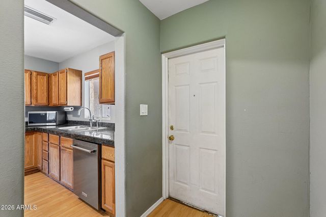 37 W EDGEMONT Avenue, Phoenix, AZ 85003