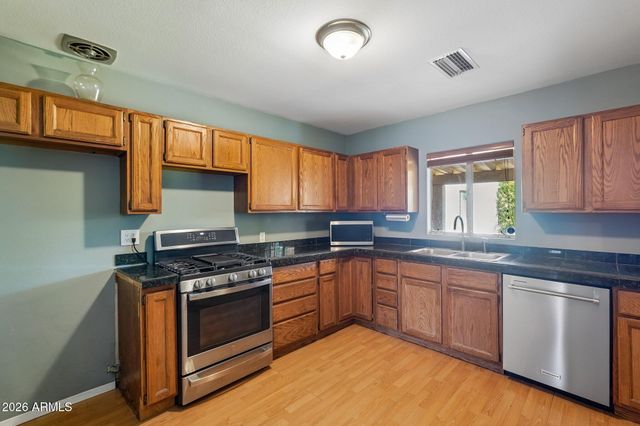 37 W EDGEMONT Avenue, Phoenix, AZ 85003