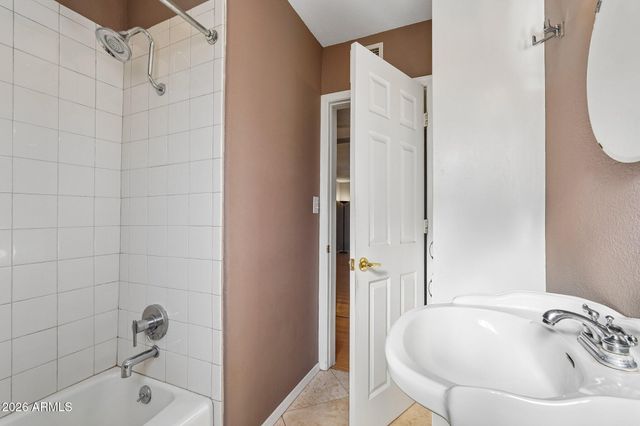 37 W EDGEMONT Avenue, Phoenix, AZ 85003