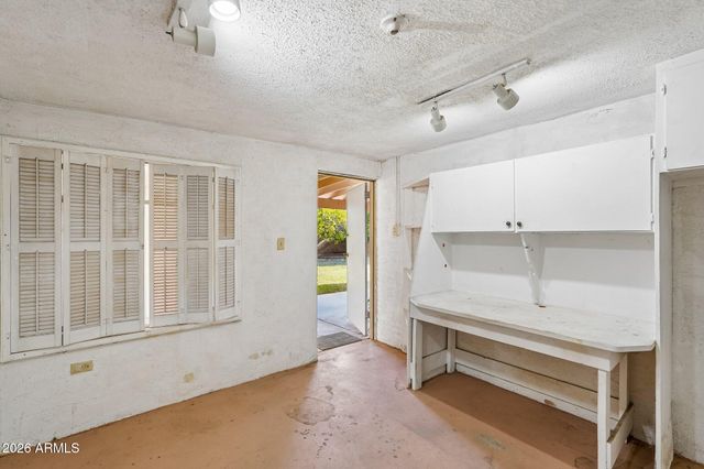 37 W EDGEMONT Avenue, Phoenix, AZ 85003
