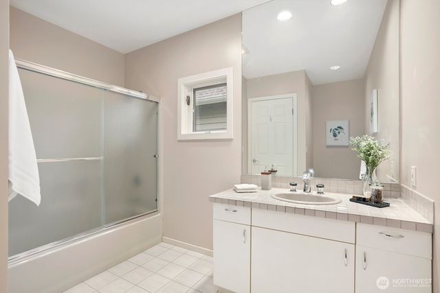 1117 W Blaine Street, Seattle, WA 98119