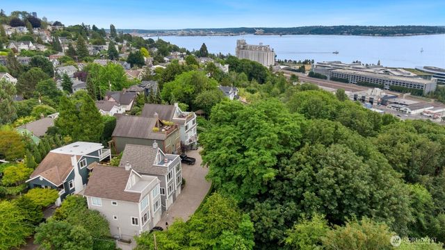 1117 W Blaine Street, Seattle, WA 98119