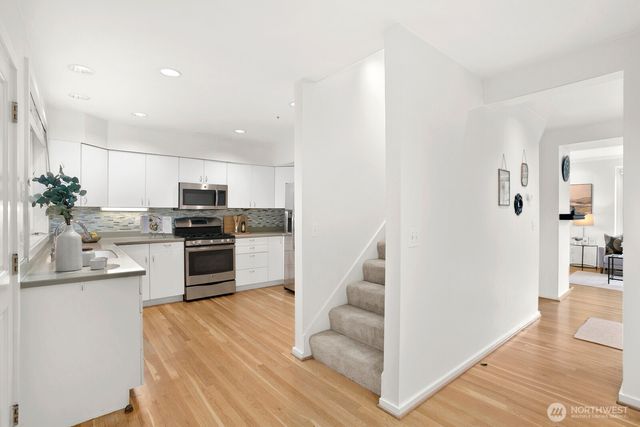 1117 W Blaine Street, Seattle, WA 98119