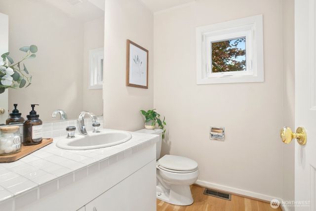 1117 W Blaine Street, Seattle, WA 98119