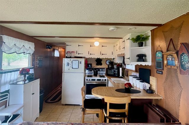 641 Sky Camp Loop 2, Possum Kingdom Lake, TX 76449