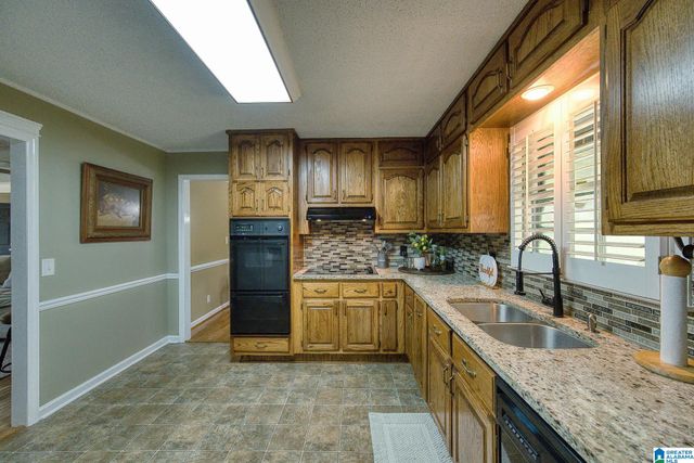 806 ROY COURT, Oxford, AL 36203