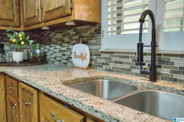 806 ROY COURT, Oxford, AL 36203