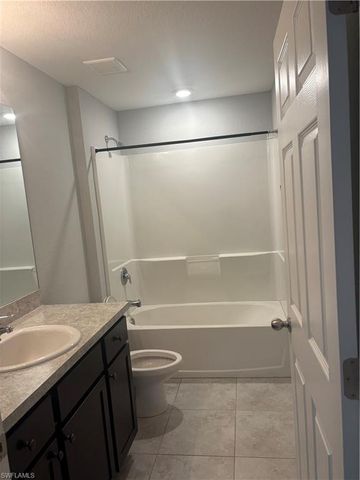 1143 NW 4th PL, Cape Coral, FL 33993