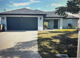 1143 NW 4th PL, Cape Coral, FL 33993