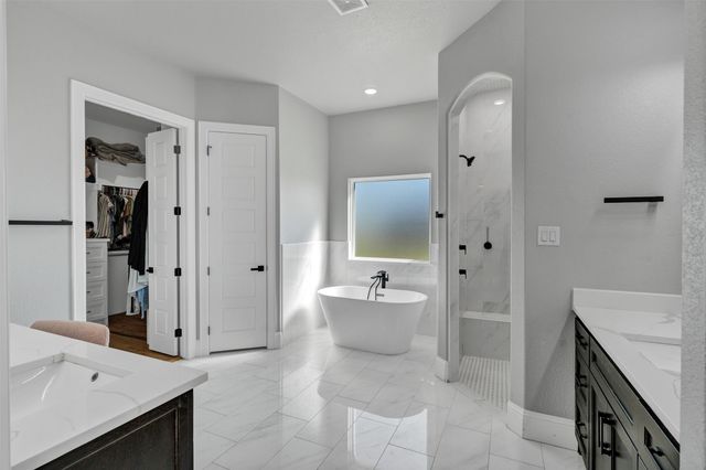 413 Venadito Drive, Godley, TX 76044