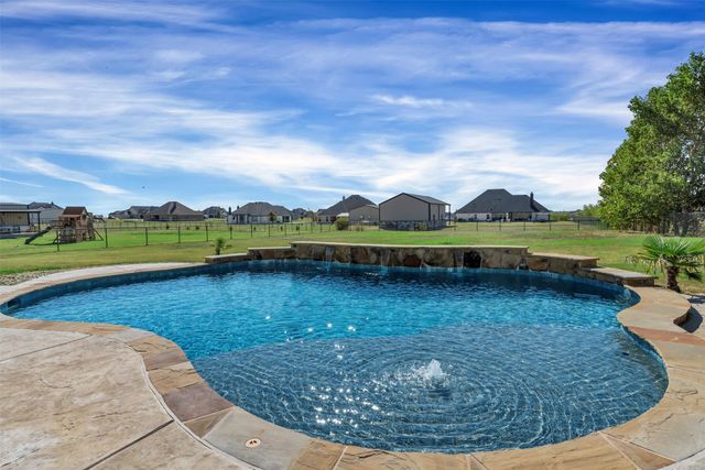 413 Venadito Drive, Godley, TX 76044