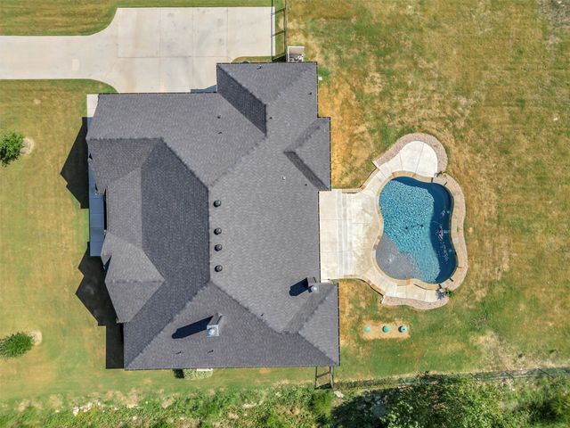 413 Venadito Drive, Godley, TX 76044