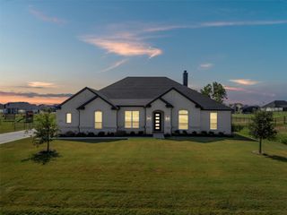 413 Venadito Drive, Godley, TX 76044