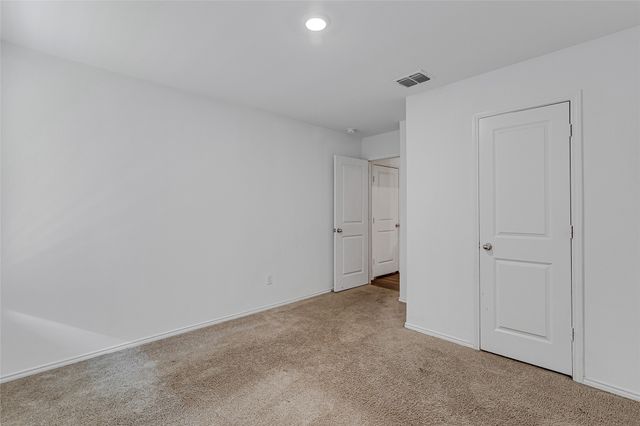 1105 Wildflower Street, Ennis, TX 75119