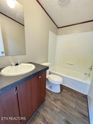 240 Guthries Greene Rd, Bulls Gap, TN 37711