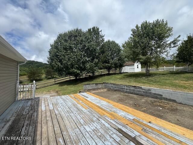 240 Guthries Greene Rd, Bulls Gap, TN 37711