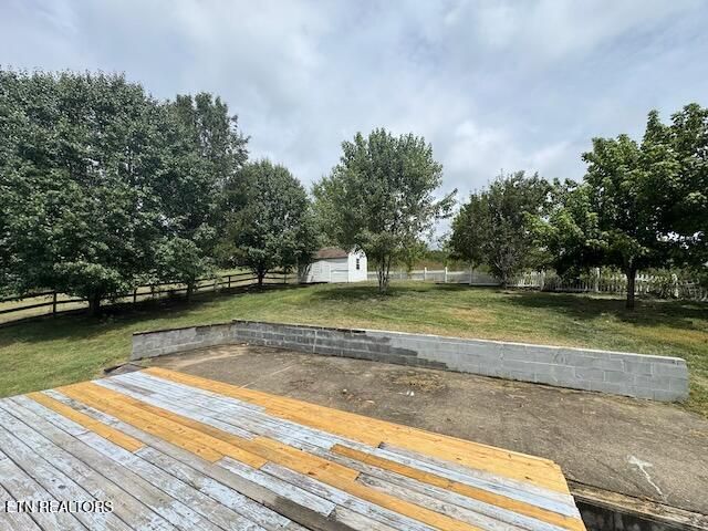 240 Guthries Greene Rd, Bulls Gap, TN 37711