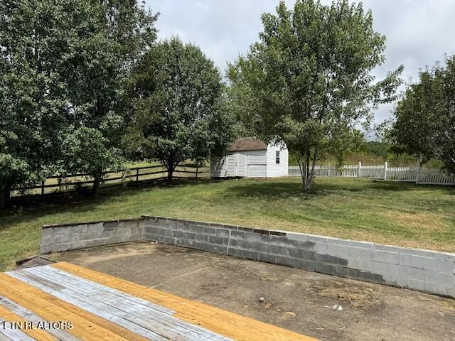 240 Guthries Greene Rd, Bulls Gap, TN 37711