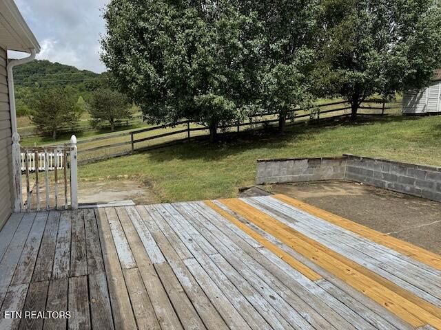 240 Guthries Greene Rd, Bulls Gap, TN 37711