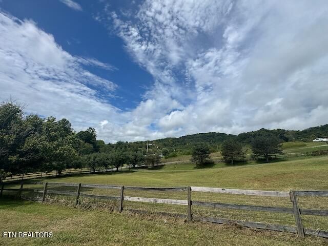 240 Guthries Greene Rd, Bulls Gap, TN 37711