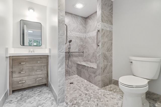 22 Centre Village Drive 22, Madison, CT 06443