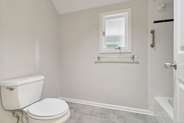 22 Centre Village Drive 22, Madison, CT 06443