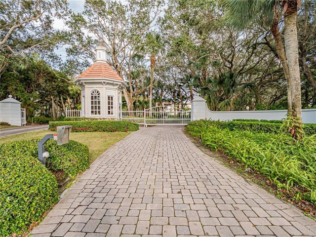 5670 Hwy A1A Highway 315S, Vero Beach, FL 32963