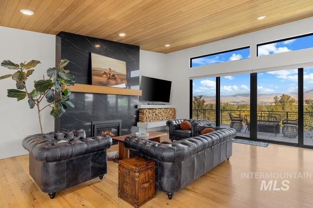 4008 W Edgemont St, Boise, ID 83706