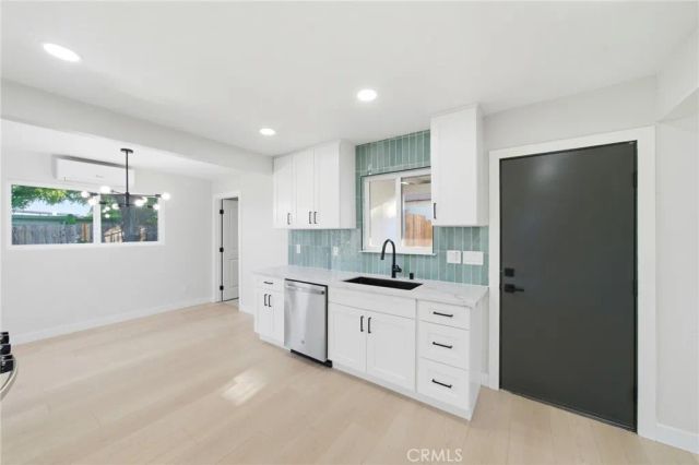 1232 Browning, Sacramento, CA 95815