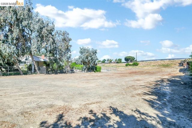 4190 Brown Rd, Oakley, CA 94561