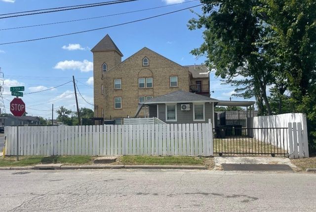 525 E 35th Street, Houston, TX 77022