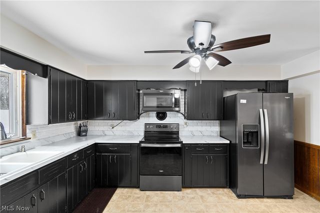 236 Knollwood Drive, Wadsworth, OH 44281