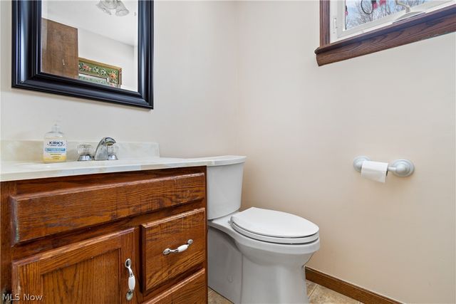 236 Knollwood Drive, Wadsworth, OH 44281