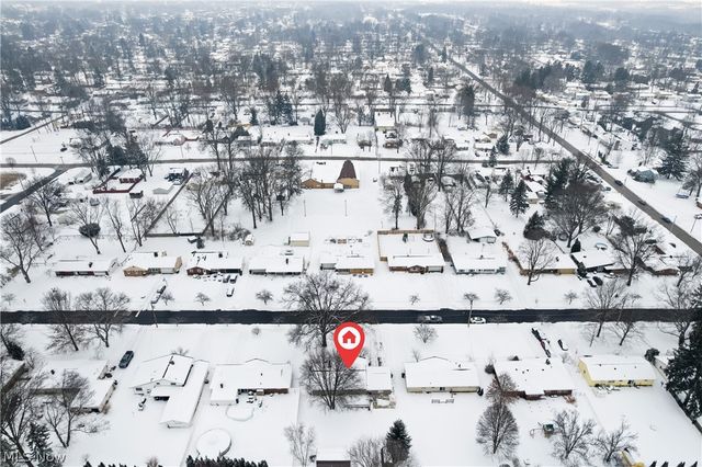 236 Knollwood Drive, Wadsworth, OH 44281