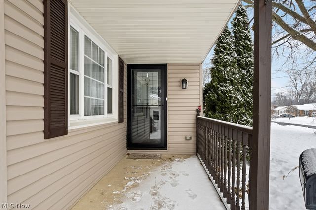 236 Knollwood Drive, Wadsworth, OH 44281