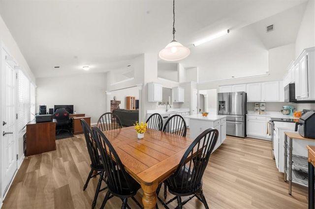 5155 Scenic View Road, Flowery Branch, GA 30542