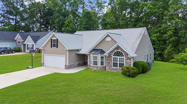 5155 Scenic View Road, Flowery Branch, GA 30542