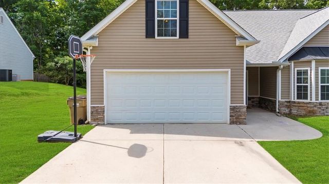 5155 Scenic View Road, Flowery Branch, GA 30542