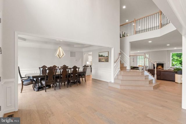 5606 BEACHVIEW CREEK DR, Woodbridge, VA 22192