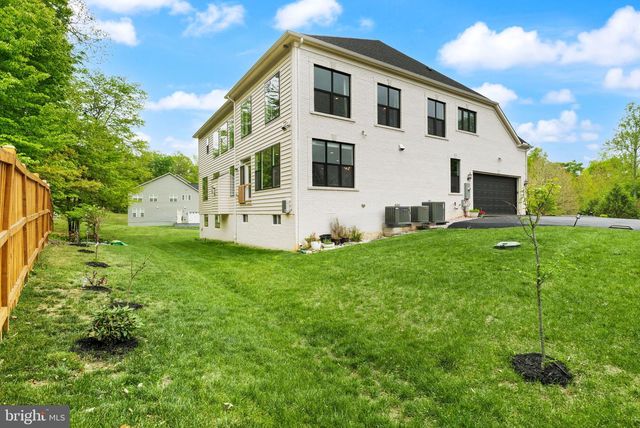 5606 BEACHVIEW CREEK DR, Woodbridge, VA 22192