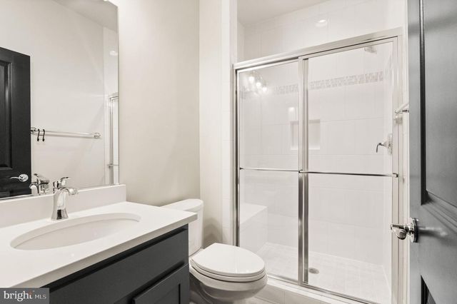 5606 BEACHVIEW CREEK DR, Woodbridge, VA 22192