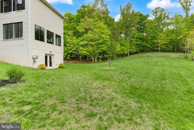 5606 BEACHVIEW CREEK DR, Woodbridge, VA 22192