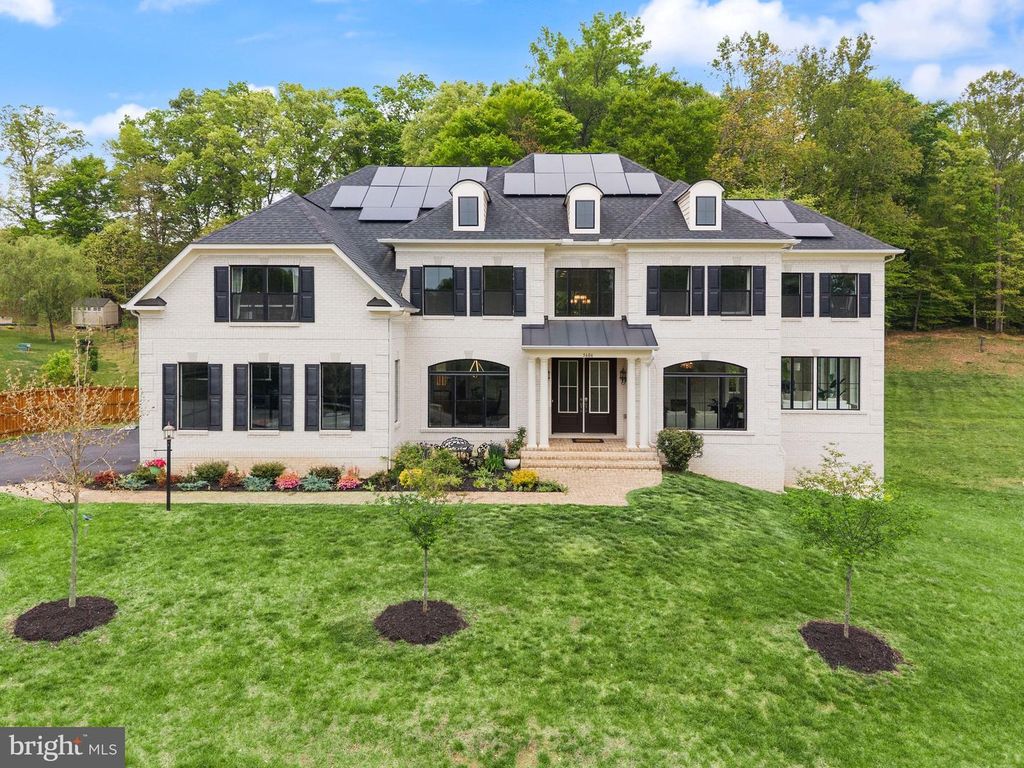 5606 BEACHVIEW CREEK DR, Woodbridge, VA 22192