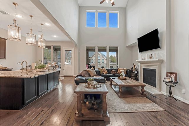 34427 Spring Creek Circle, Pinehurst, TX 77362