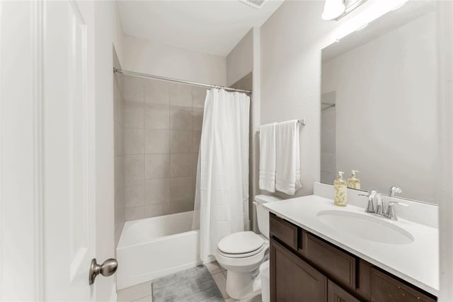 34427 Spring Creek Circle, Pinehurst, TX 77362