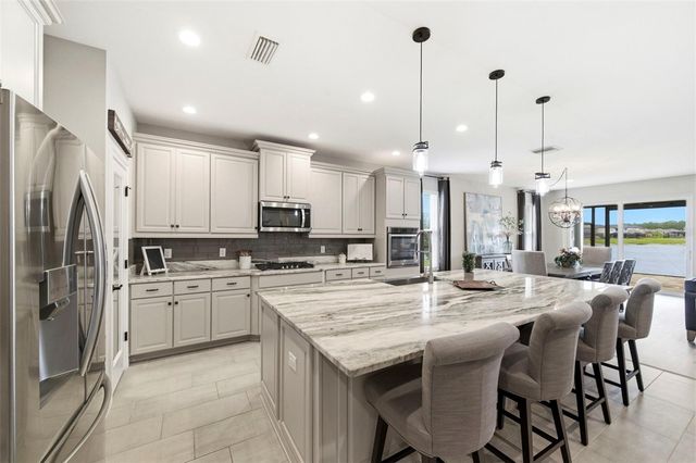 28707 REVARO LANE, Wesley Chapel, FL 33543